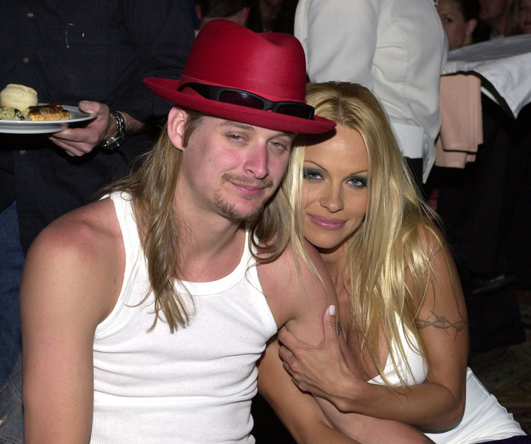 Pamela Anderson és Kid Rock – négy hónapPamela Anderson és Kid Rock 2006 júliusában házasodott össze, novemberben pedig már be is adták a válókeresetet