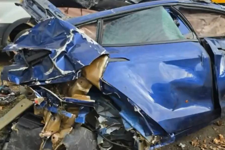 280-nal szállt el a Tesla az Autobahnon, mindent vett a kamera