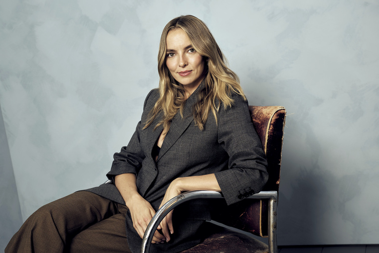 Jodie Comer szülei nehezen viselték a jeleneteitJodie Comernek A fehér hercegnő című történelmi sorozatban több meztelen jelenete is volt, ami a szülei számára jóval kellemetlenebb élménynek bizonyult, mint neki