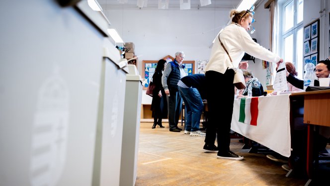 Itt az egyik kérdés, ami meghatározhatja a magyar pártpolitikát, erről a térfélről kihívó nélkül maradt a Tisza