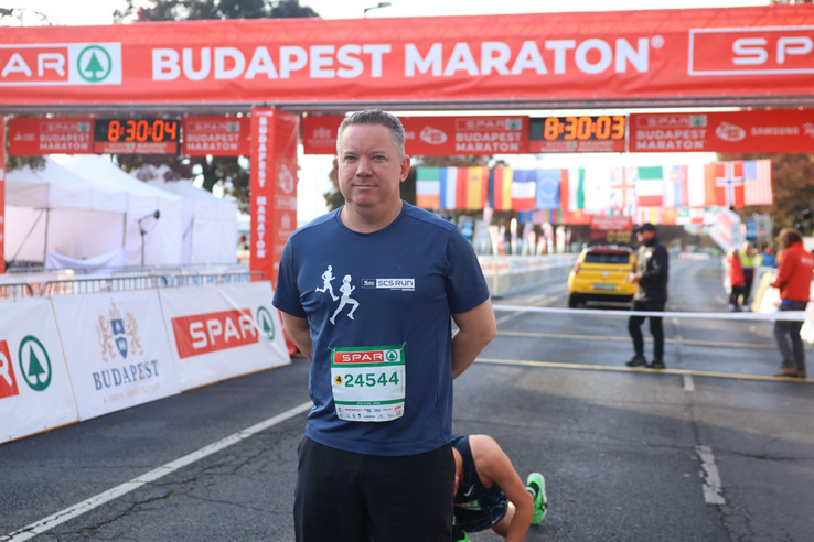Pósfai Gábor belügyminiszter 14 kilométeren áll rajthoz a Spar Maratonon