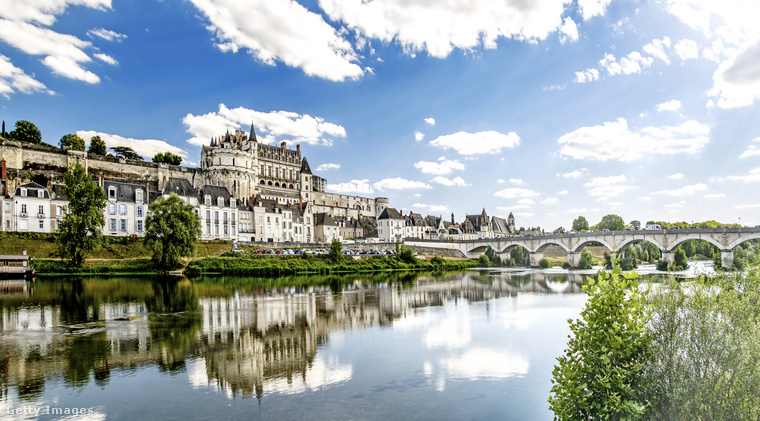 Loire-völgy, FranciaországTöbb mint 300 kastély található a Loire-völgyben, így akár egy teljes utazást is fel lehet húzni arra, hogy ezek közül minél többet sikerüljön megnézni