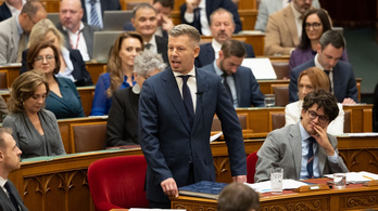 Magyar Péter népszerű társasjatékot emlegetett a Parlamentben