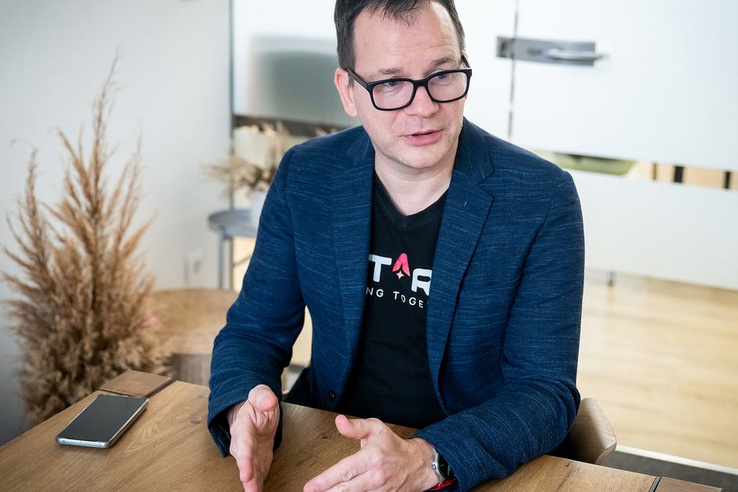 Van pénz és ötlet, mégis külföldre mennek a magyar startupok: három ponton nyúlnának bele a rendszerbe