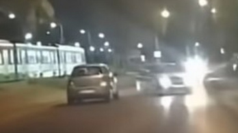 Dávid szerelte le a nénit, aki több autót összetört Toyotájával