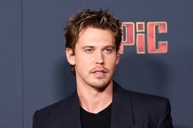Austin Butler&nbsp;Austin Butler 23 éves volt, amikor édesanyja, Lori 2014-ben rákban meghalt