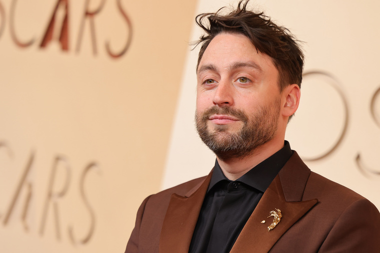 Kieran Culkin&nbsp;Kieran Culkin nővére, Dakota 2008-ban, 29 éves korában halt meg, miután Los Angelesben elütötte egy autó