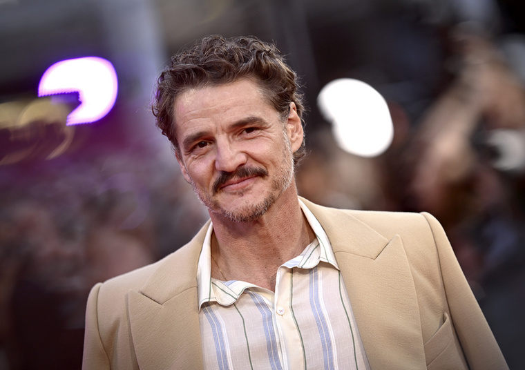 Pedro Pascal&nbsp;Pedro Pascal 24 éves volt, amikor édesanyja, Verónica Pascal Ureta 2000-ben önkezével vetett véget az életének