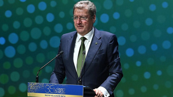 Parragh nem enged: továbbra is lopással vádolja utódját, és bankot alapított volna a kamara pénzéből
