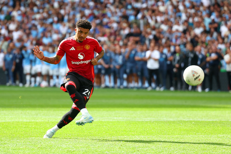 Madridban köthet ki a Manchester United százmillió eurós játékosa