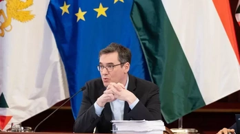 Félbeszakadt az ülés, elszabadultak az indulatok a Fővárosi Közgyűlésen