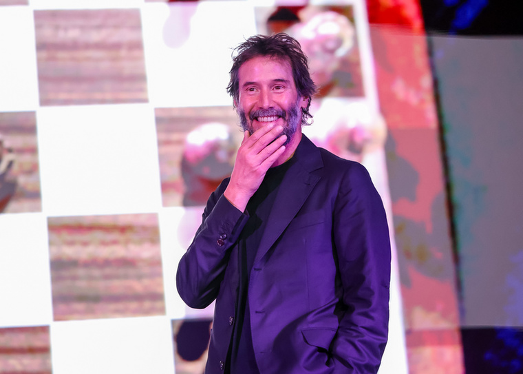 Keanu ReevesKeanu Reeves meggyőződése, hogy gyerekkorában, miután New Yorkba költöztek, látott egy szellemet.„Ausztráliából érkeztünk