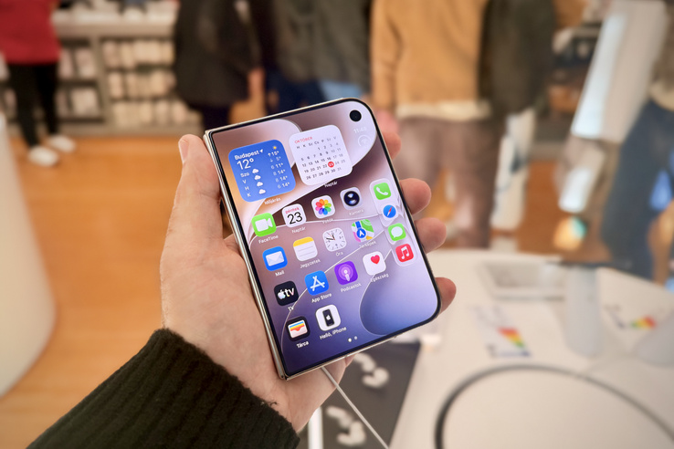 Kezünkben a közel egymilliós iPhone, megjelent az Apple új&nbsp;csúcsmobilja