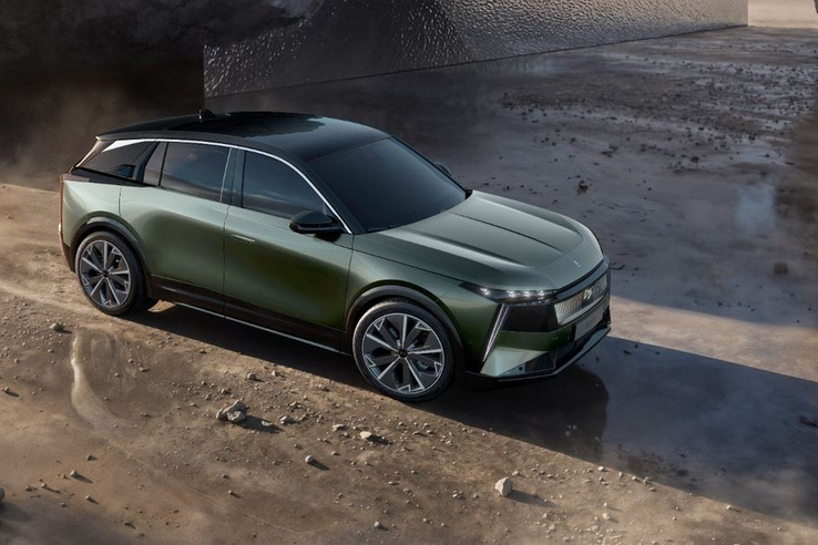 Itt a DS luxus SUV-je, és már az itthoni árát is elárulták