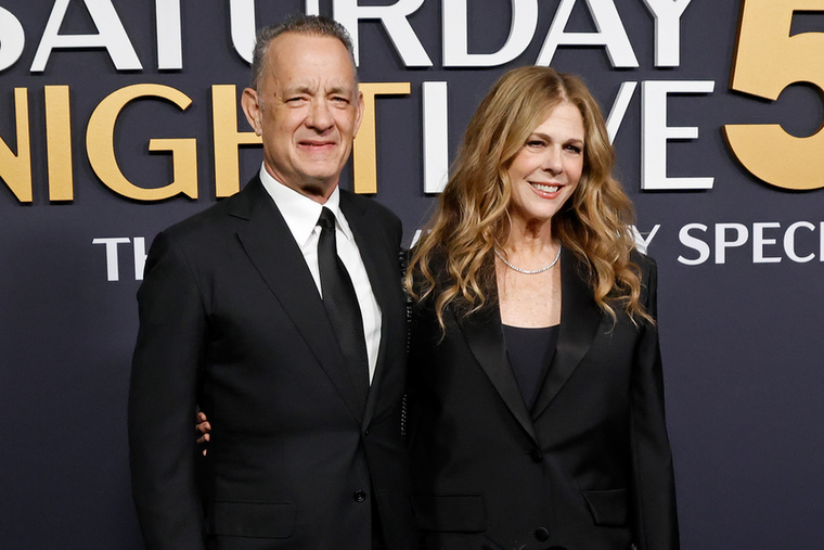Tom Hanks és Rita WilsonTom Hanks és Rita Wilson az 1980-as évek közepe óta alkotnak egy párt, kapcsolatuk pedig a hollywoodi sztárvilág egyik legkiegyensúlyozottabb románcának számít