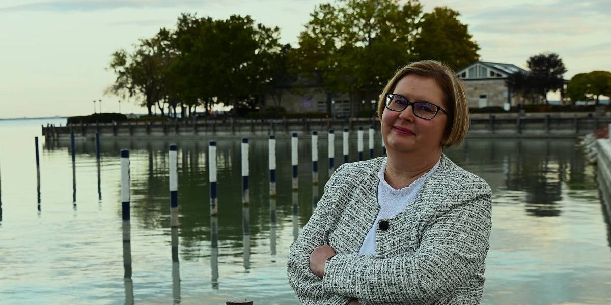 „A legendáknak általában van valamilyen valós magjuk” – Fábián Janka írónő Balatonfüred elfeledett történeteiről