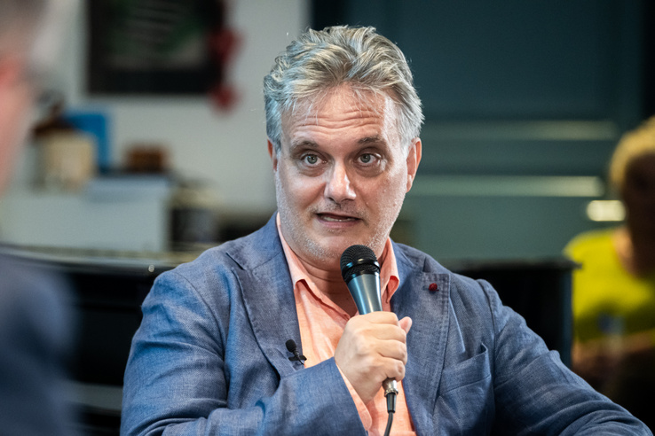 Nyáry Krisztián: Jobban jártunk volna, ha a kormány semmit sem csinál