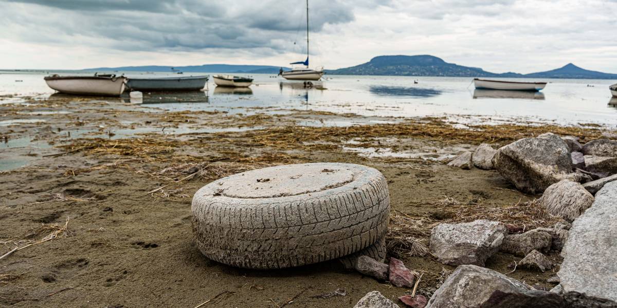Nagytakarítás a Balaton partján, több település is kihasználja a rendkívül alacsony vízállást
