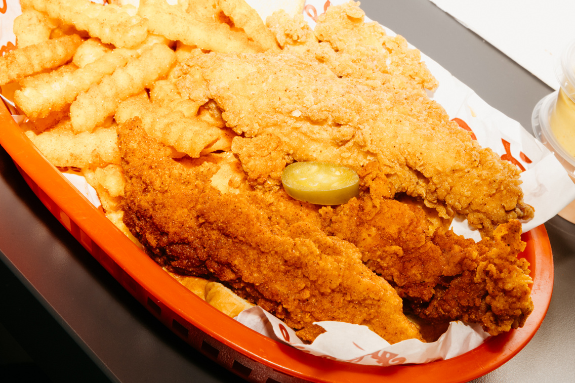 Cluckys ForgacsZsuzsi 20261026-23