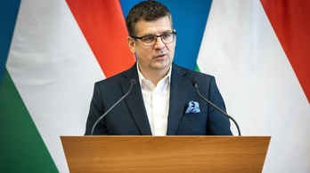 Seszták Miklós ügyvédje megszólalt, de mi történt a 9 milliárd forinttal?