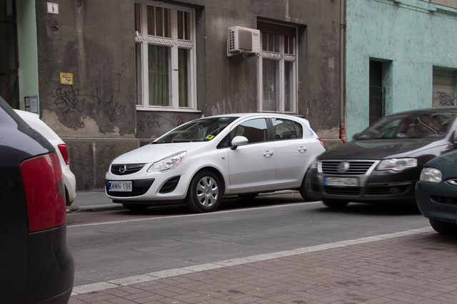 Az Avalon flottájában az Opel Corsa jelenti az alapot. Egyelőre csak Budapesten szolgáltatnak, de a kocsikkal vidékre is mehetünk