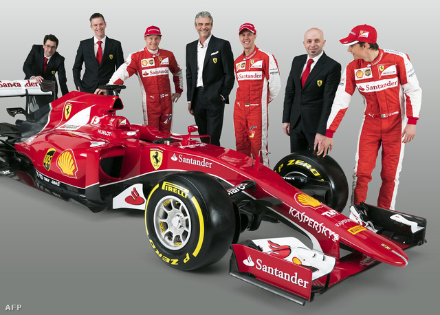 Mattia Binotto CEO, James Allison, Raikkönen, Arrivabene, Vettel, Simone Resta fődizájner-helyettes