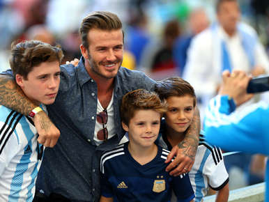 Ha David Beckhammel akar randizni, először a fiára hajtson rá