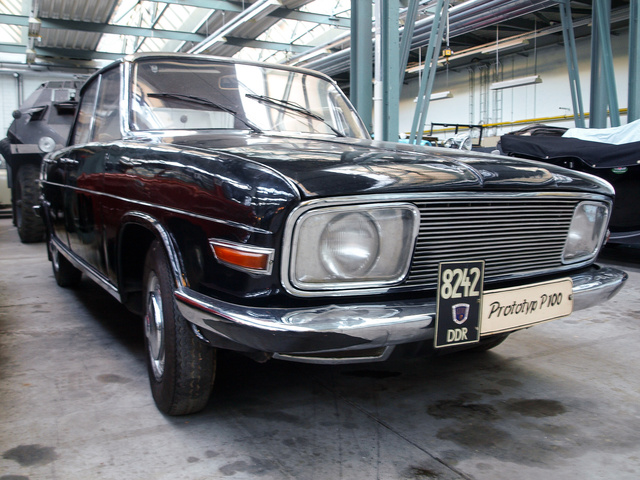 Trabant P100 1961-ből - hasonlít a DKW F102-re, emiatt az Audi 72-esre is, csakhogy azok később lettek