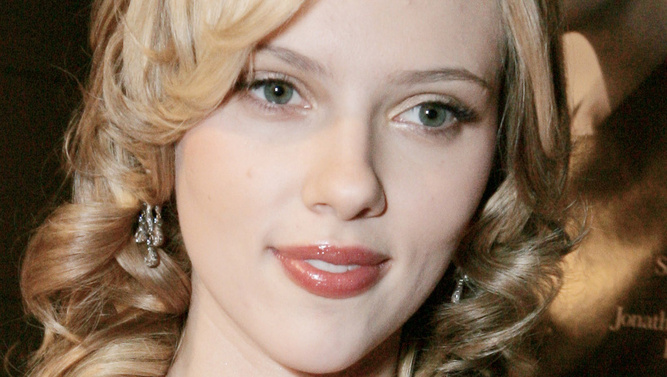 Bréking: brit tudósok szerint Scarlett Johansson teste tökéletes