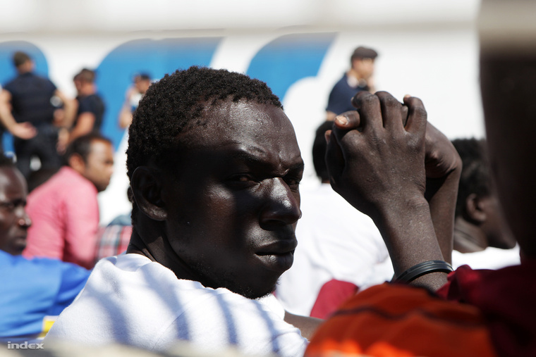 Galéria: Lampedusa: Álomsziget, ahol gyűlölhetnék a menekülteket (12 kép)