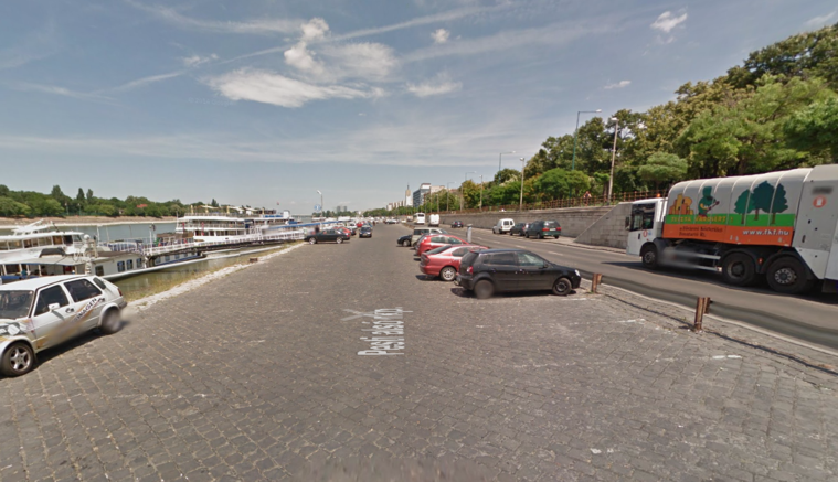 A Margit hídtól északra rengeteg a hely, csak a parkolót kell áthelyezni a Duna-partról