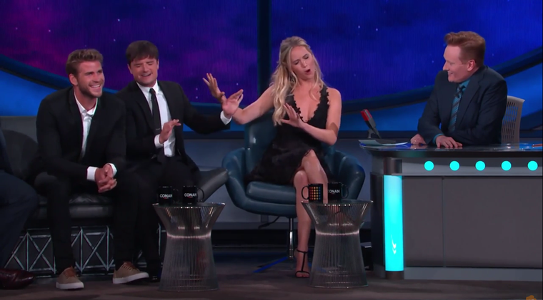 lat-st-jenniferlawrence-cher-conan-20150610