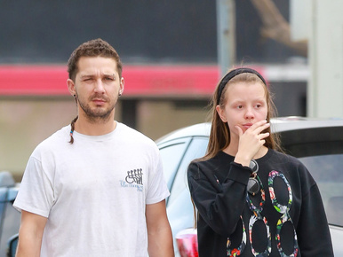 Shia LaBeouf megverte a barátnőjét