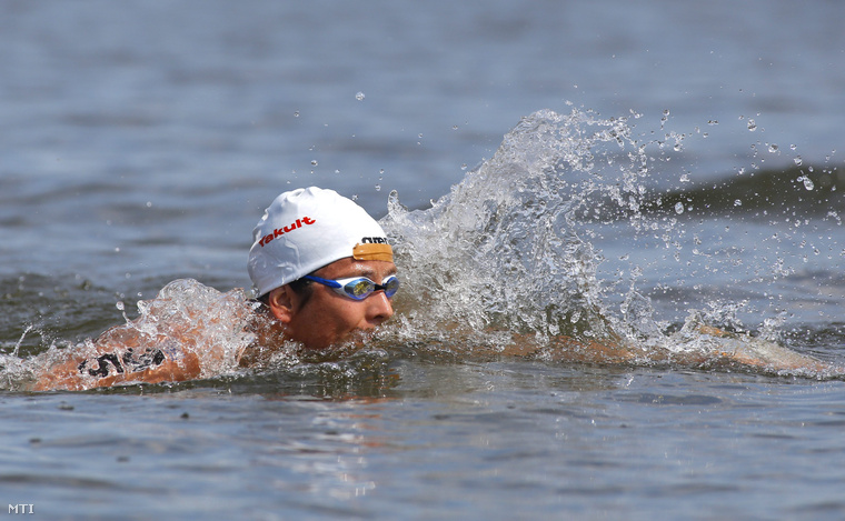 Risztov Éva a kazanyi vizes világbajnokság női nyíltvízi úszók 10 kilométeres számában 2015. július 28-án.