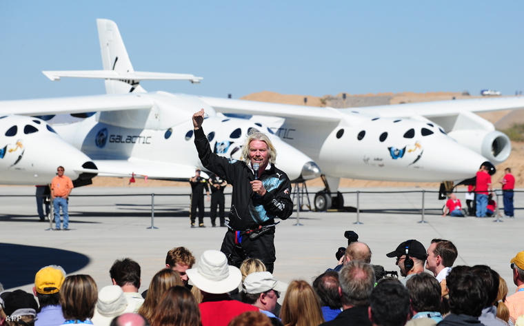 Richard Branson a Virgin Galactic egyik sajtóeseményén.