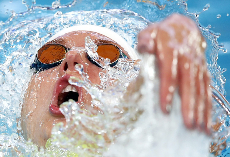 Hosszú Katinka a 200 méteres hátúszás előfutamában a kazanyi vizes világbajnokságon 2015. augusztus 7-én.