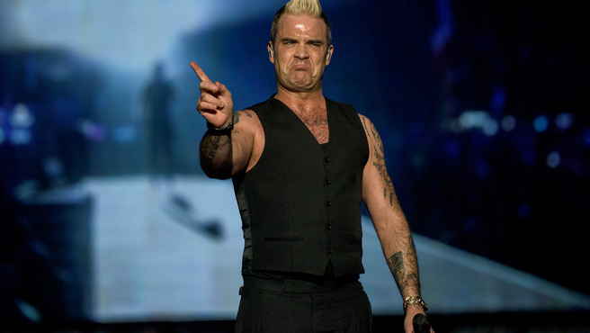 Robbie Williams állítja: péniszmérete csak egy optikai csalódás