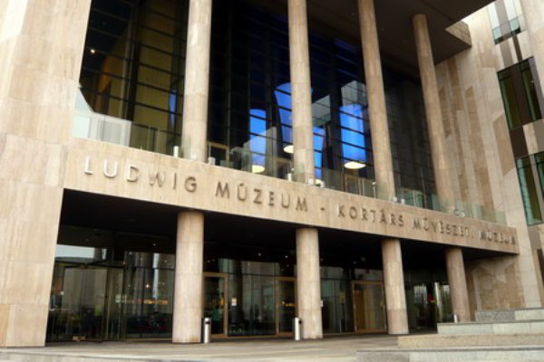 Ludwig Múzeum épület (LuMú)