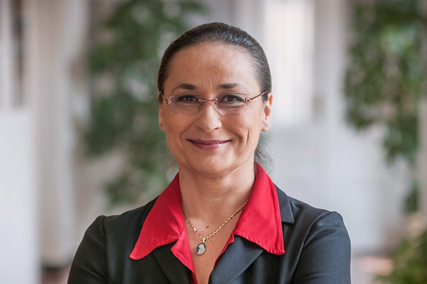Ráckevei Anna