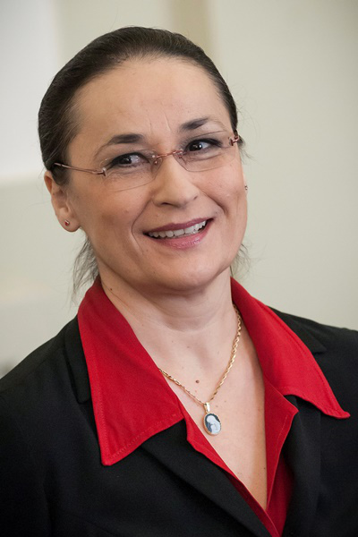 Ráckevei Anna
