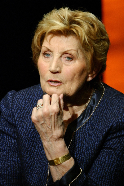 Máthé Erzsi