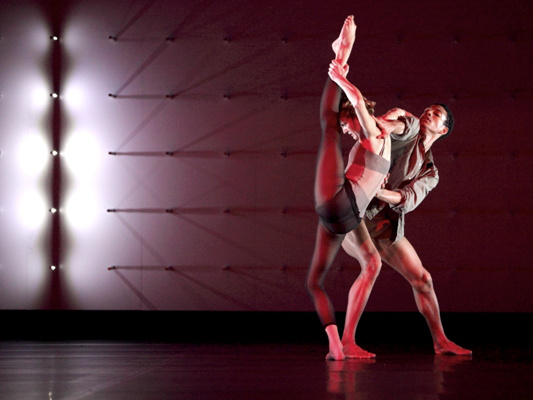 FAR (Wayne McGregor, Random Dance)