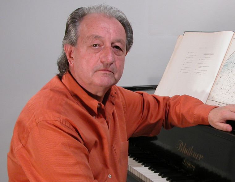 Sáry László