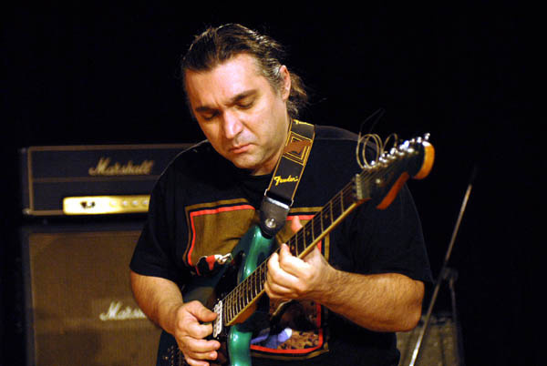 Halper László