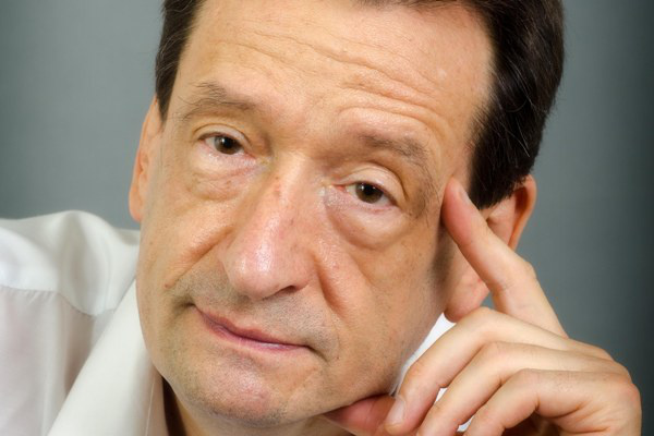 Karinthy Márton igazgató