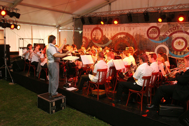 Kőrösy Róbert