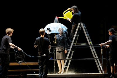 Az óra, amikor semmit sem tudtunk egymásról (Schauspielhaus Graz - fotó: Peter Mamminger)