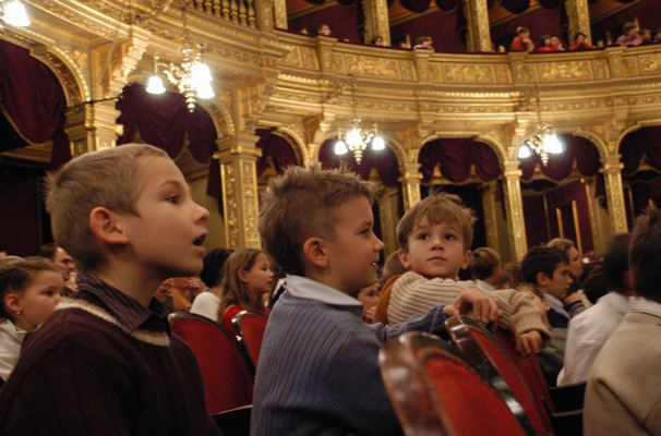 Operaház, gyermekkarácsony