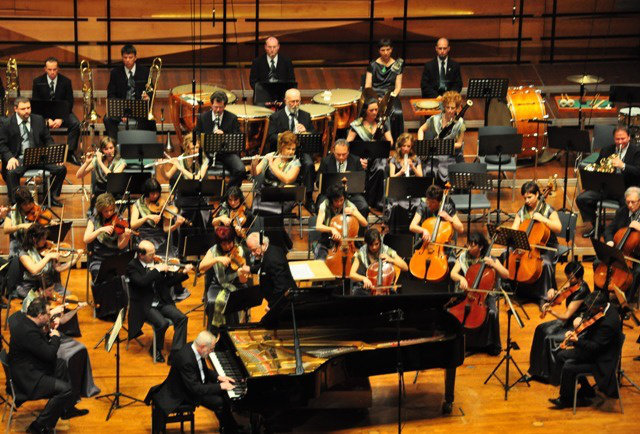 Jandó Jenő is pécsi - Liszt: Magyar fantáziájának szólóját játszotta (Fotó: Végh Dániel)