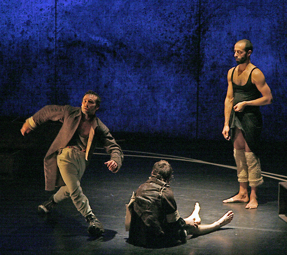Humus vertebra - Dame de Pic/Compagnie Karine Ponties